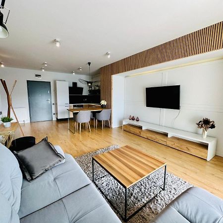 Kharisma Apartment-Free Parking-Ultracentral Cluj-Napoca Ngoại thất bức ảnh