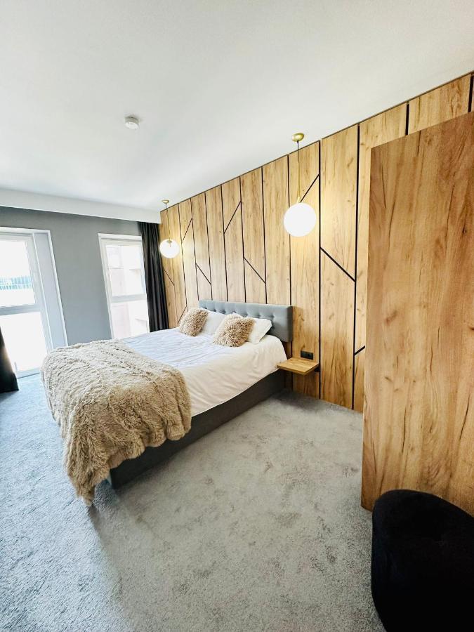 Kharisma Apartment-Free Parking-Ultracentral Cluj-Napoca Ngoại thất bức ảnh